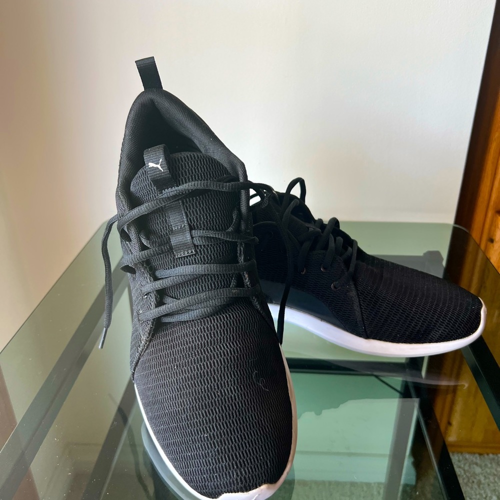 Puma Men’s Black Mesh Sneakers Size: 12  MSRP : $80